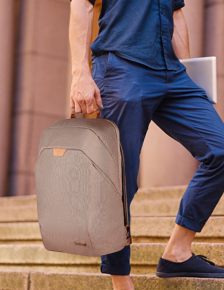 MOCHILA BACKPACK TECHZONE ECHO HERO DE 15.6 TZLBP56W-C DE MATERIALES RECICLADOS CAMEL MOCHILA BACKPACK TECHZONE ECHO HERO DE 15.6 TZLBP56W-C DE MATERIALES RECICLADOS CAMEL